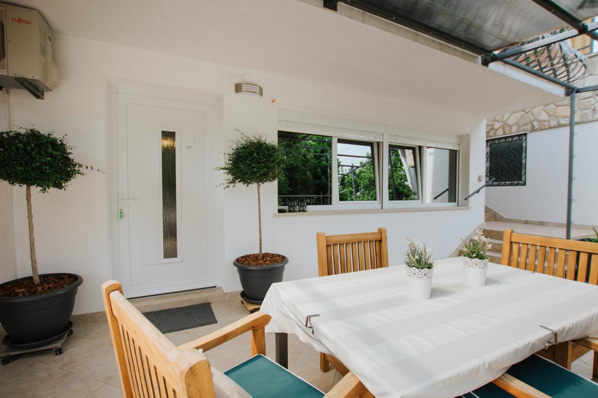 Mamma Mia Apartments-City Center Hvar Town Zewnętrze zdjęcie